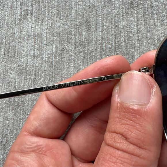 Blenders Sunglasses - Picture 3 of 4